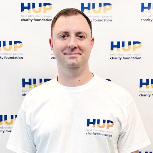 Євген Дмитрієв Менеджер міжнародних проєктів фонду HELP UKRAINIAN PEOPLE